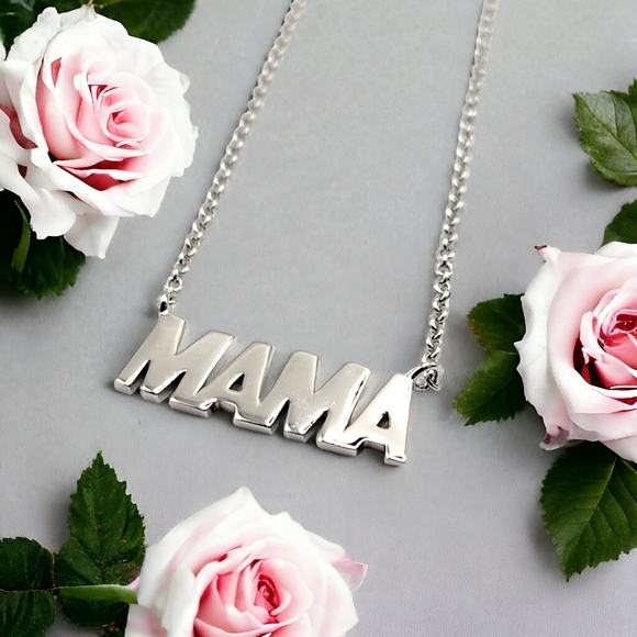 Silver MAMA Necklace - Picture 4 of 5